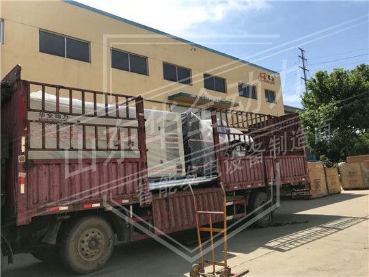 華全600kw玉柴發(fā)電機組發(fā)貨