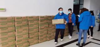 “藕”然相遇，攜手同行！華全集團(tuán)派發(fā)福利中